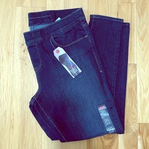 LEVI’S NWT jeggings